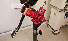Guitar vise on ShopStand